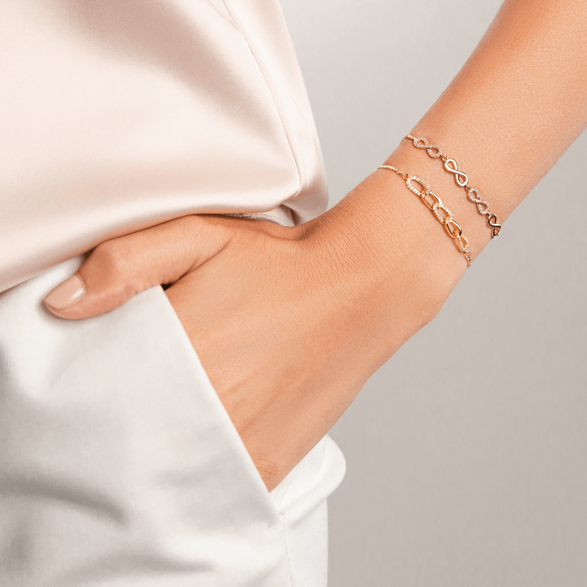 Minimalistic Charm: Simple and Chic Ways to Style D&X Jewellery