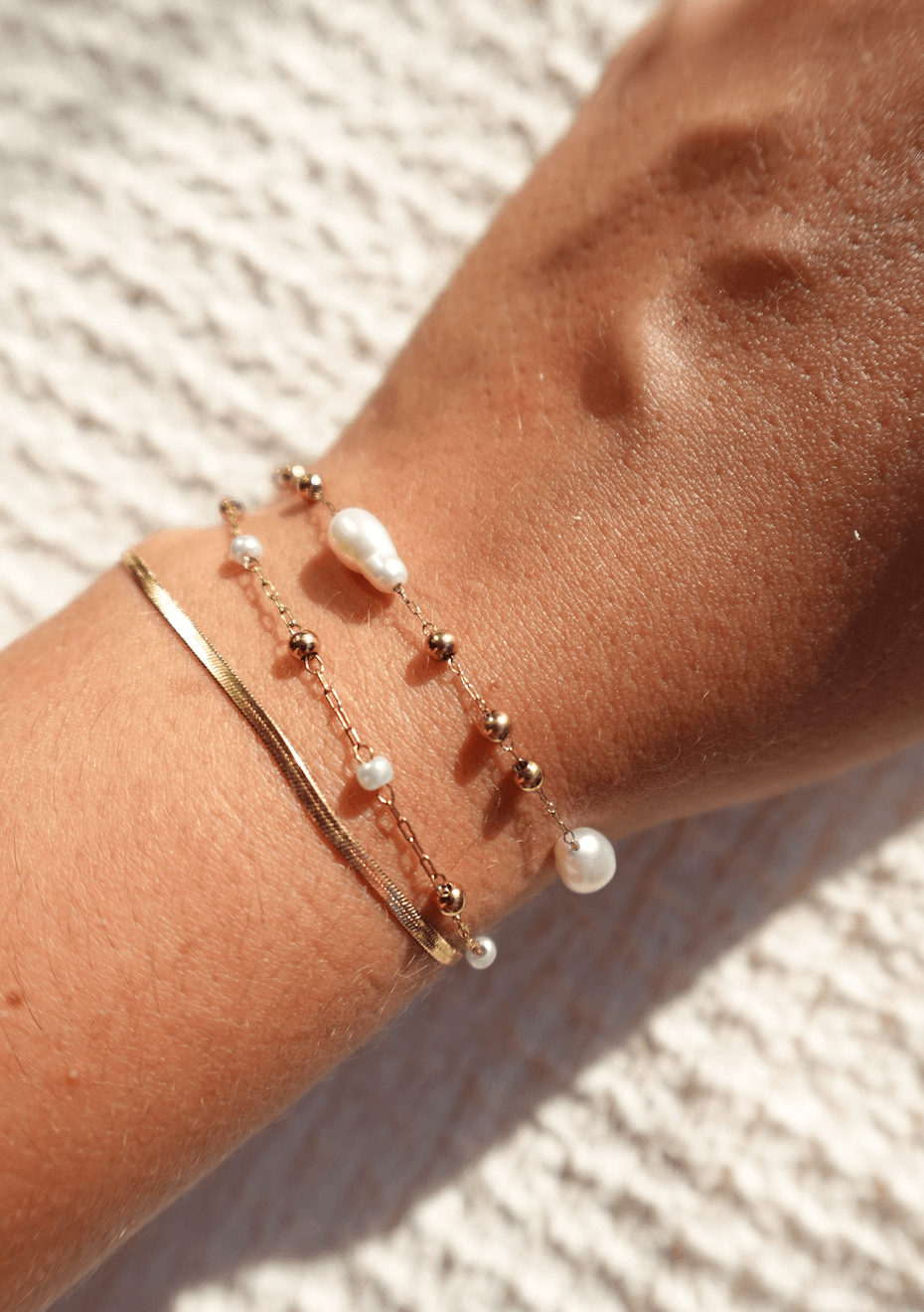 Vibes | Pearl Harmony Clasp Bracelet | 18K Gold-Plated