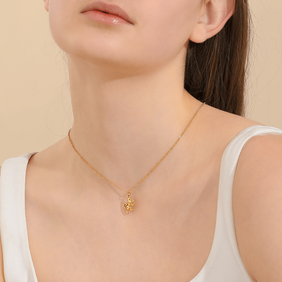 Memories: "ROAR" | Lion Necklace | 18K Gold-Plated