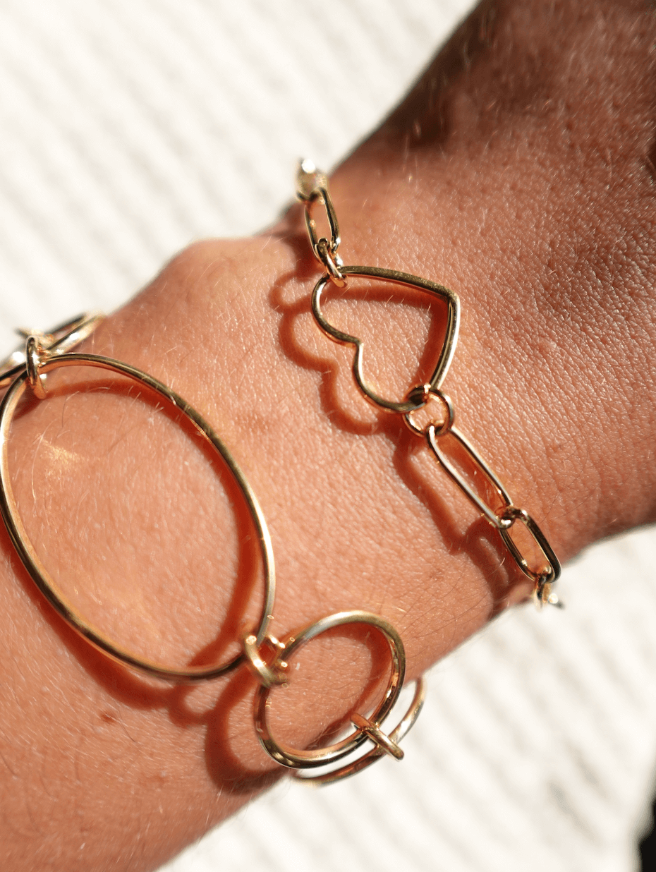 Vibes | Heart Link Love Clasp Bracelet | 18K Gold-Plated