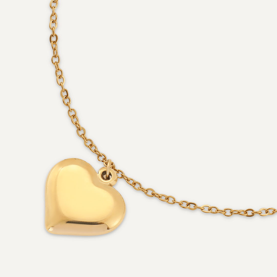 Heart Charm Clasp Bracelet In Gold-Tone