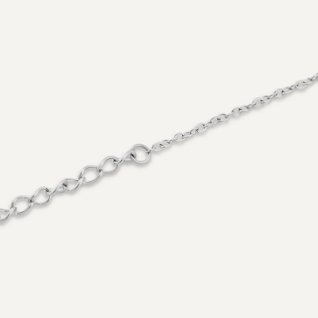 Chunky Heart Clasp Bracelet In Silver-Tone