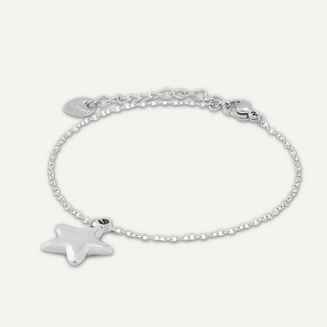 Star Clasp Bracelet In Silver-Tone