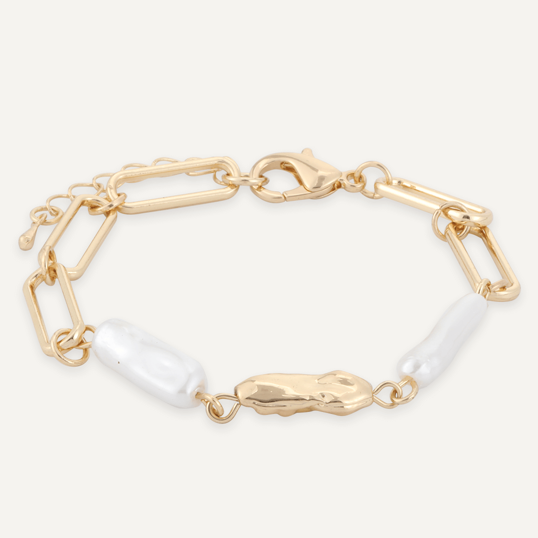 Classic Faux Pearls Bracelet In Gold-Tone