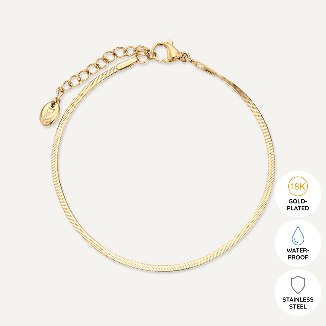 Vibes | Subtle Glow Clasp Bracelet | 18K Gold-Plated