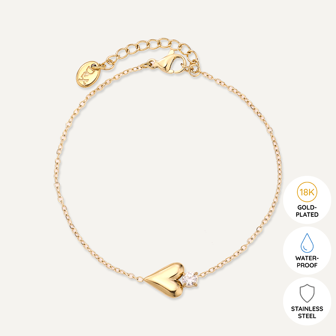 Vibes | Heart Charm Delight Clasp Bracelet | 18K Gold-Plated