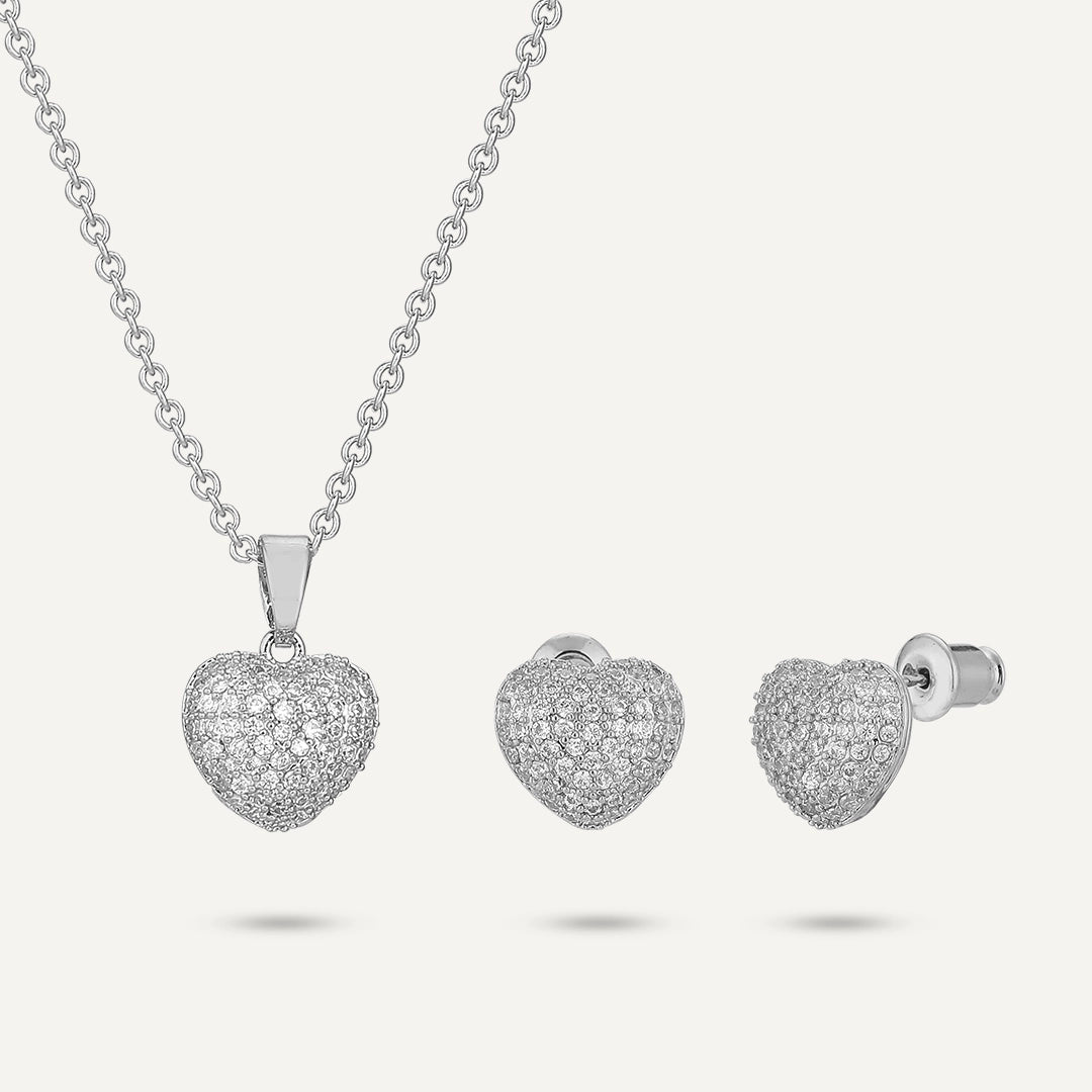 Sparkling Heart Jewelry Set In Silver-Tone