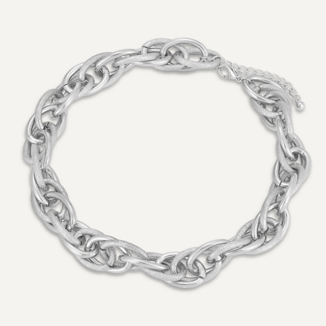 Chunky Chain-Link Style Necklace In Silver-Tone