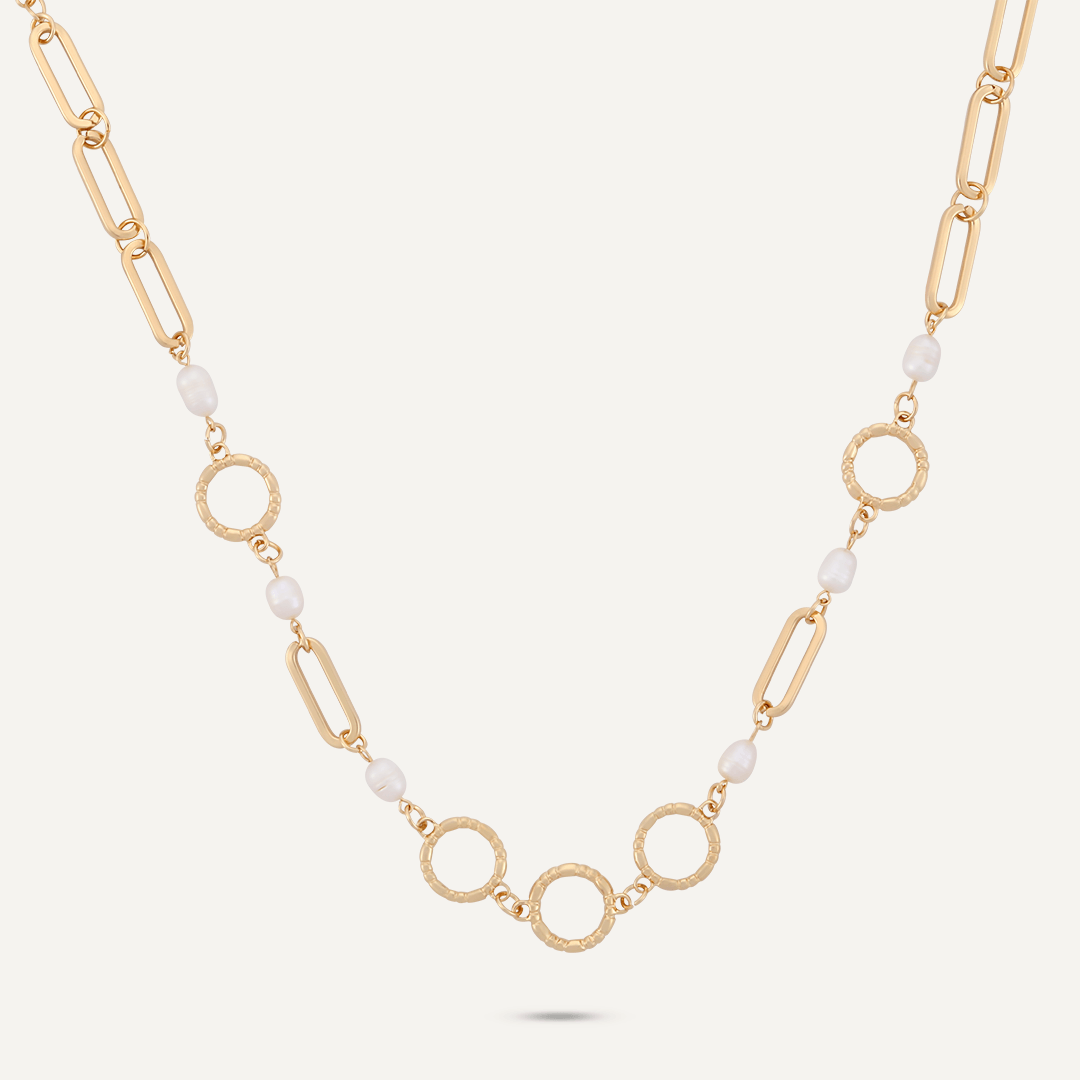 Classic Faux Pearls Short Necklace In Gold-Tone