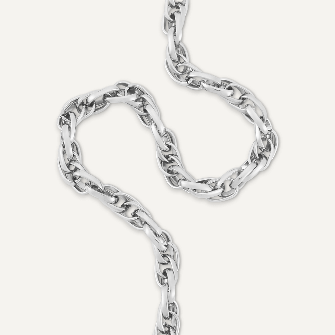 Contemporary Chain-Link Necklace In Silver-Tone