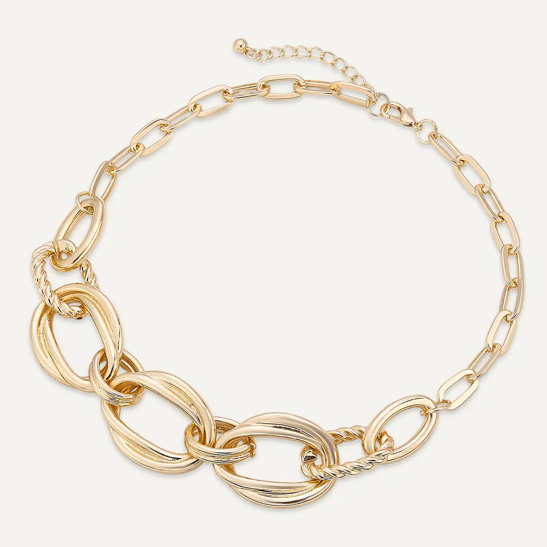 Oval and Rope Link Chain Necklace In Gold-Tone