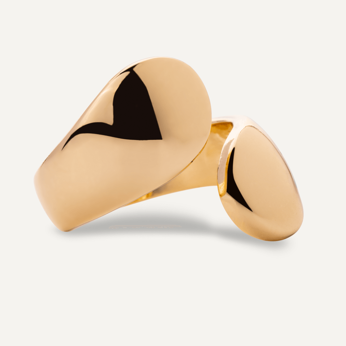 Detailed view of Zaha Abstract Bypass Open Band Ring in Gold