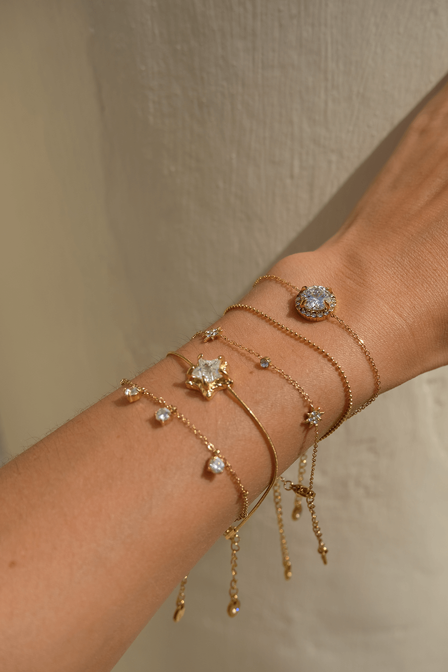 Vibes | Celestial Sparkle Clasp Bracelet | 18K Gold-Plated