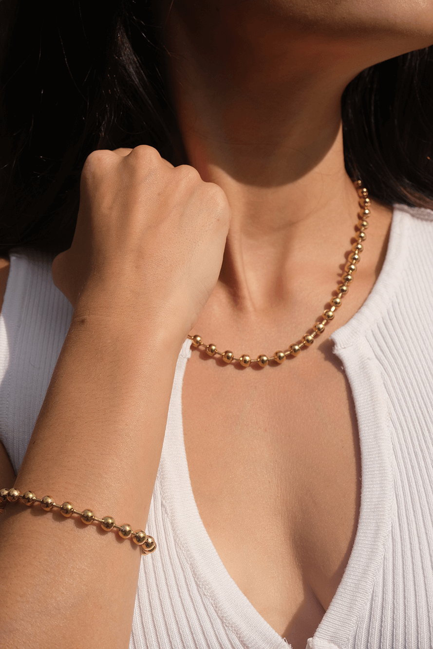 Vibes | Sleek Spheres Clasp Bracelet | 18K Gold-Plated