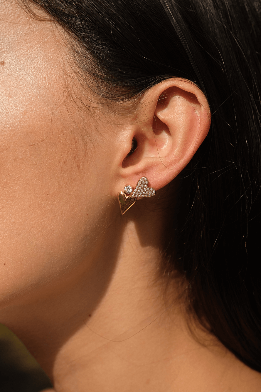 Vibes | Crystal-Top Heart Post Earrings | 18K Gold-Plated