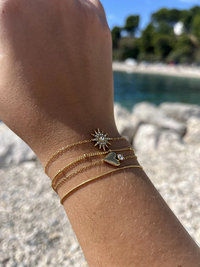 Vibes | Sleek Twist Clasp Bracelet | 18K Gold-Plated