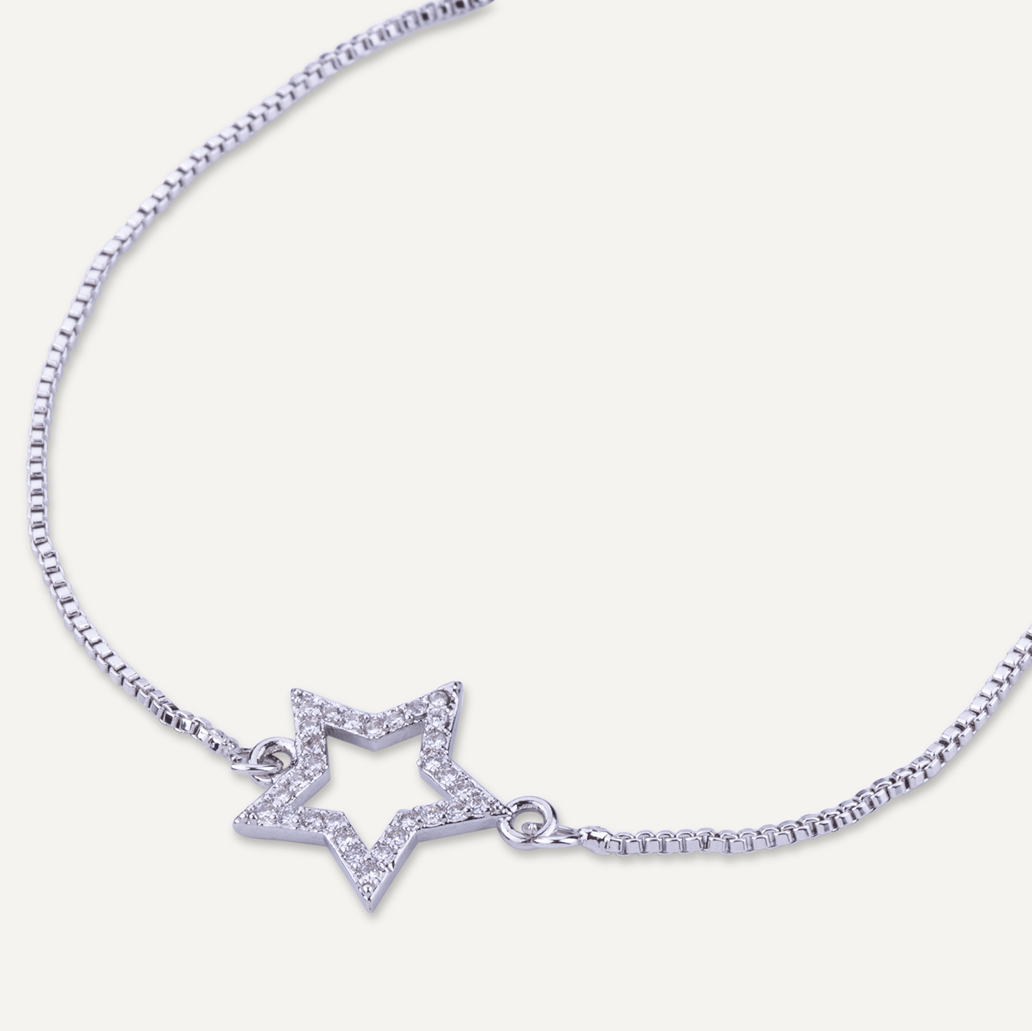 Detailed view of Vivienne Star Drawstring Bracelet White Gold